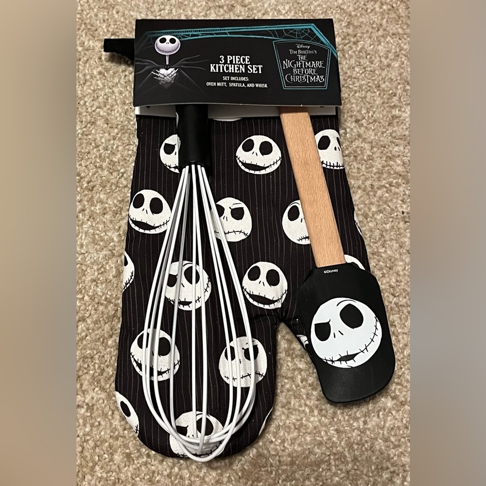 Disney Nightmare Before Christmas 3 Piece Kitchen & Baking Set NWT